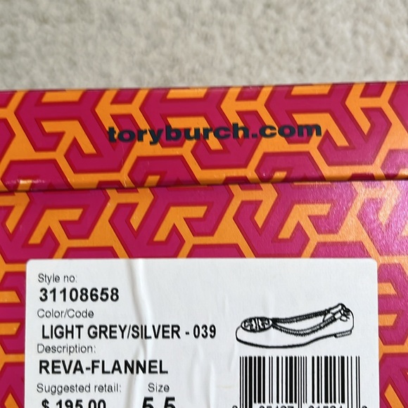 Tory Burch Reva - gray flannel. Lightly worn - Picture 3 of 4